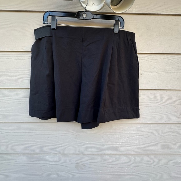 Aday Turn It Up Shorts - Picture 11 of 15